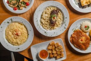 A Dinner at Lazy Dog With a Toddler, Type 1 Diabetes & a Side of Mac and Cheese
